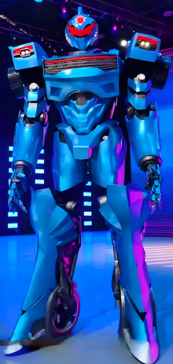 WEARABLE TRANSFORMER COSTUME - Image 7